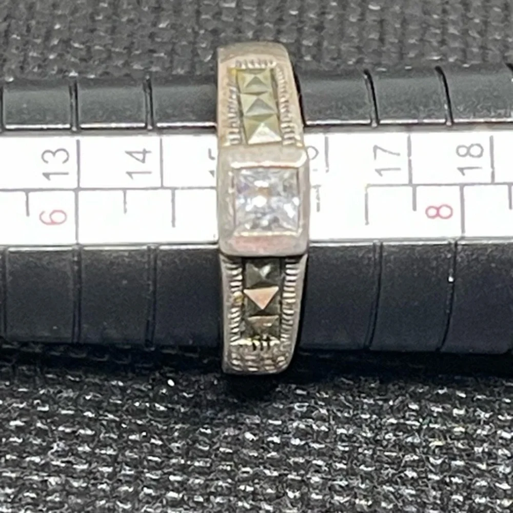VTG 925 Diamond Marcasite 4.42 g Silver Gray  Ring SZ 7